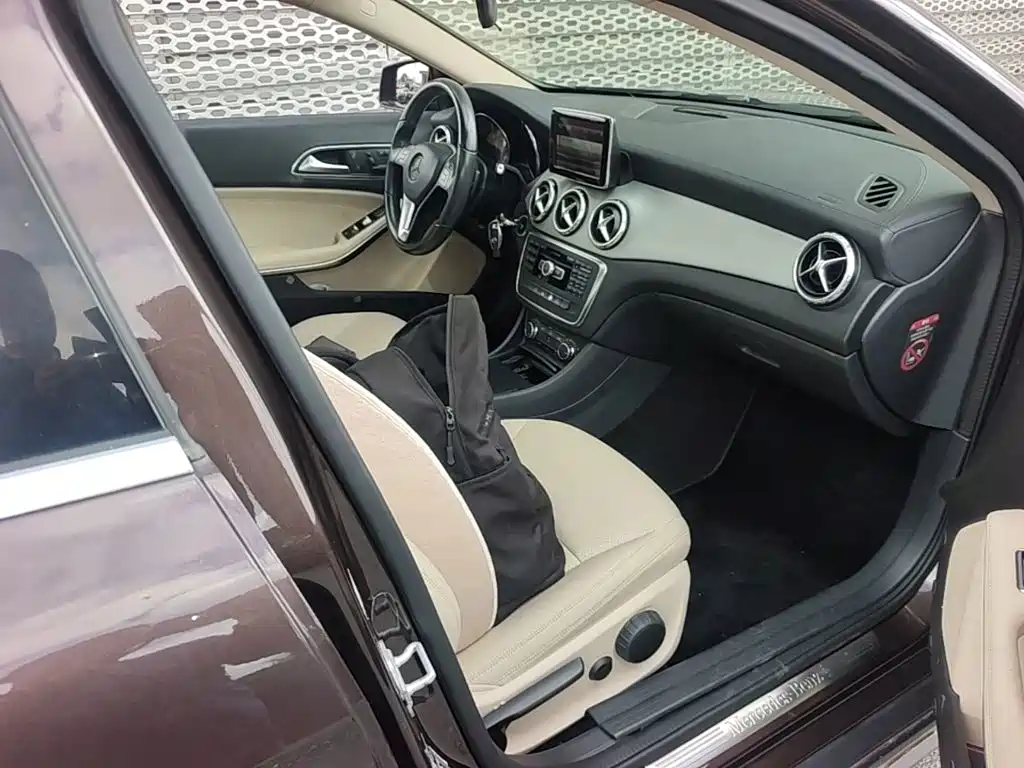 Mercedes-Benz GLA — миниатюра 9