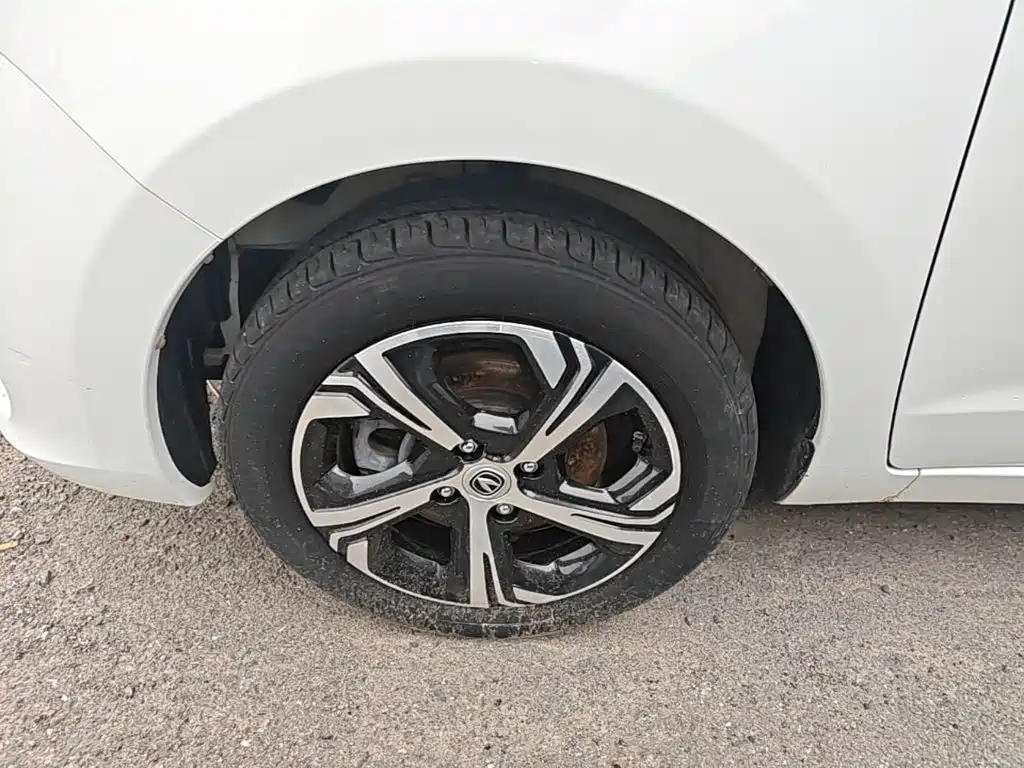Changan Benben E-Star — миниатюра 23