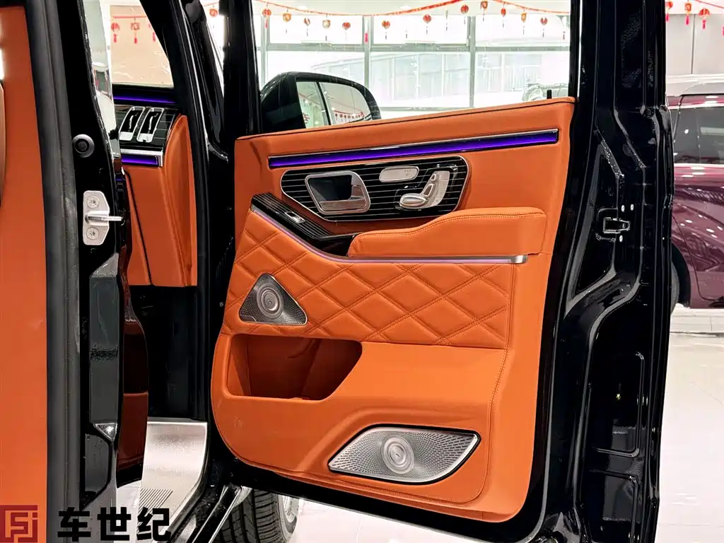Mercedes-Benz Vito 2024 2.0T 7 мест