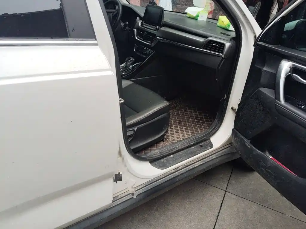 Kia Sportage — миниатюра 18