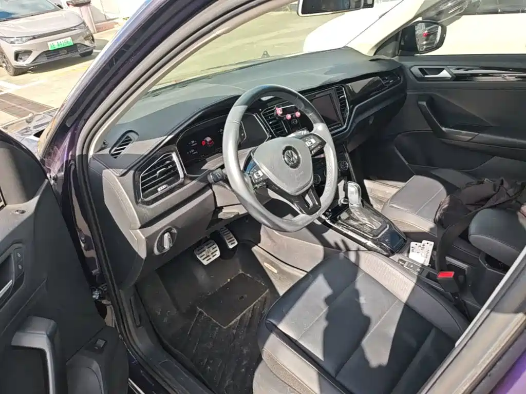 Volkswagen T-Roc — миниатюра 15