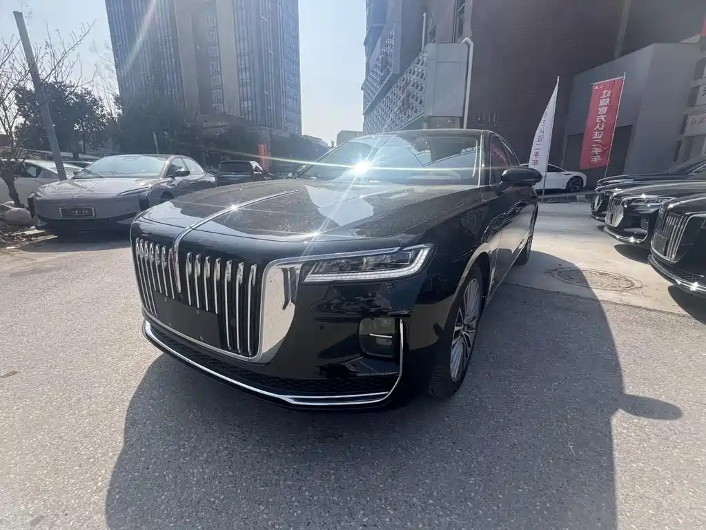Hongqi H9 2022 2.0T
