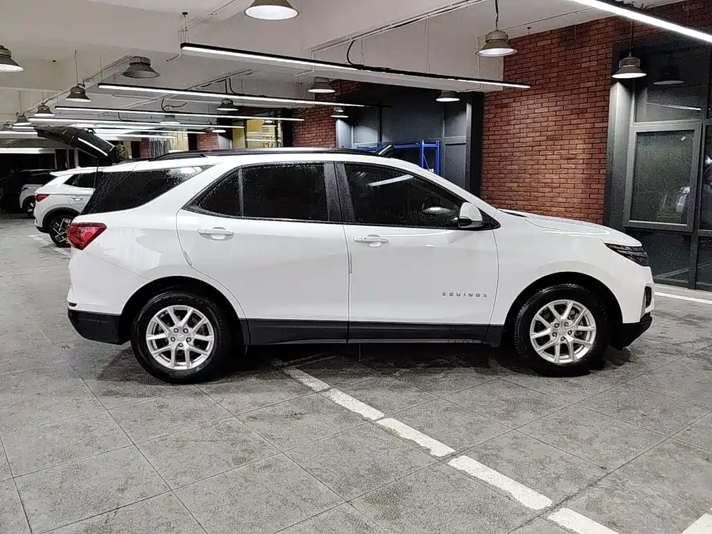 Chevrolet Equinox — миниатюра 5