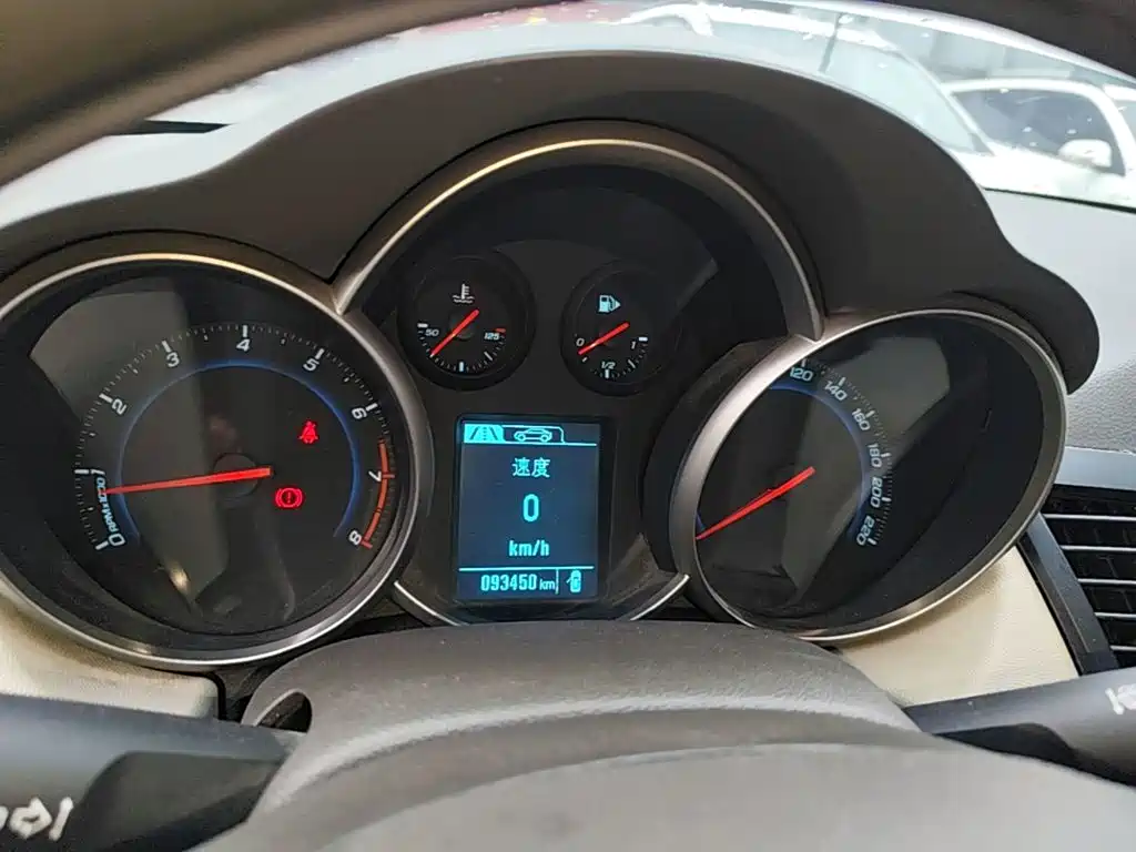 Chevrolet Cruze — миниатюра 12