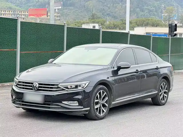 VOLKSWAGEN MAGOTAN 2022