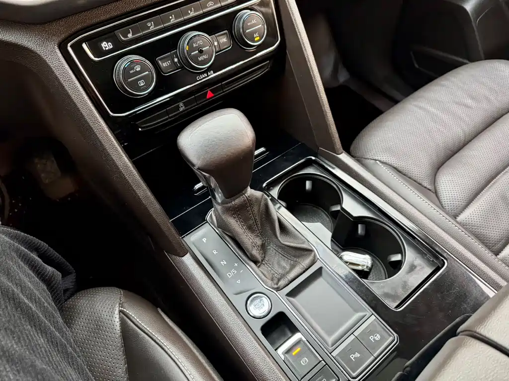Volkswagen Teramont — миниатюра 14