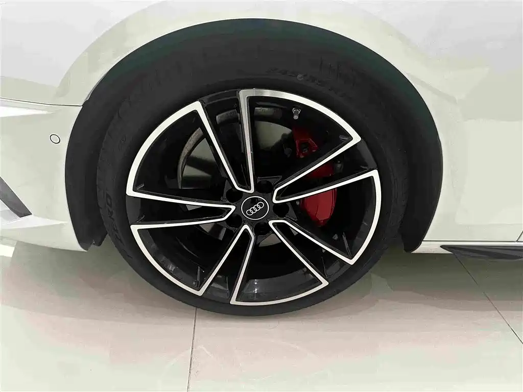 Audi A4L — миниатюра 5