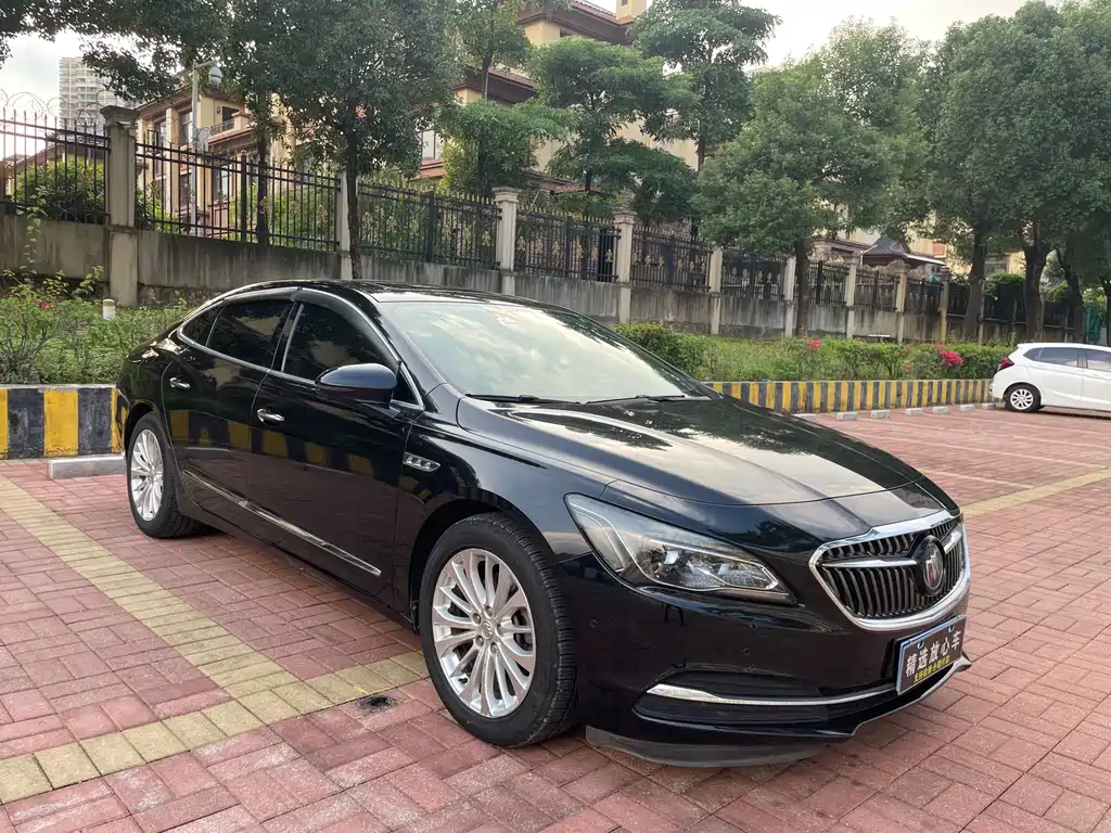 Buick LaCrosse — миниатюра 3