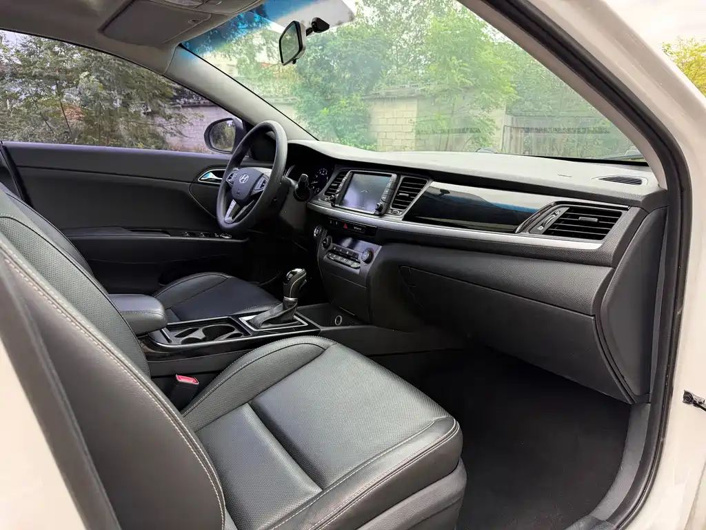Hyundai Mistra — миниатюра 8