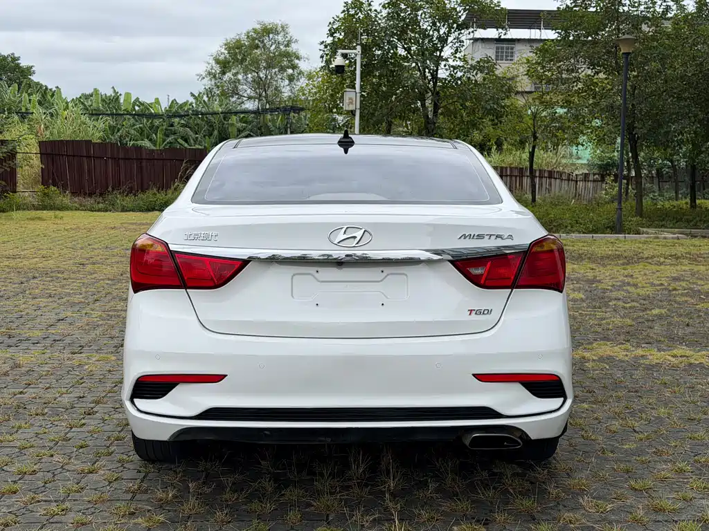 Hyundai Mistra — миниатюра 5