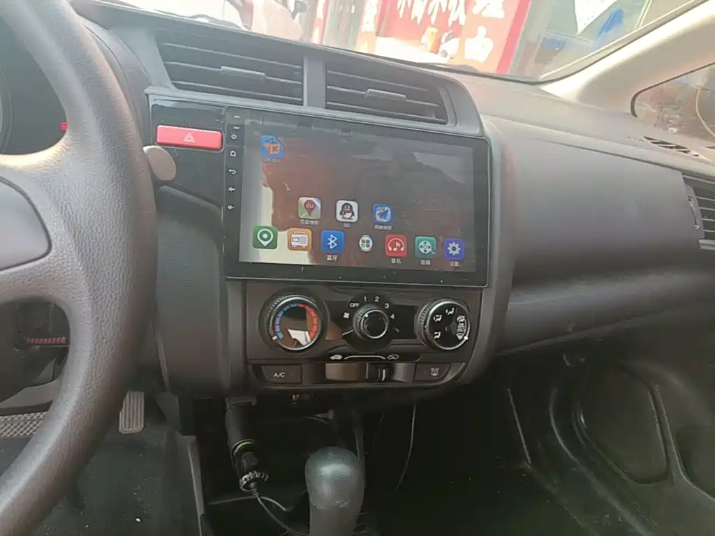 Honda Fit — миниатюра 13