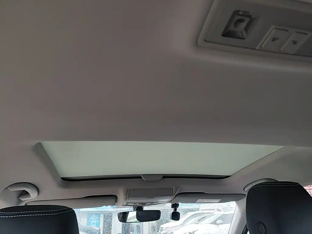 Skoda Superb — миниатюра 18