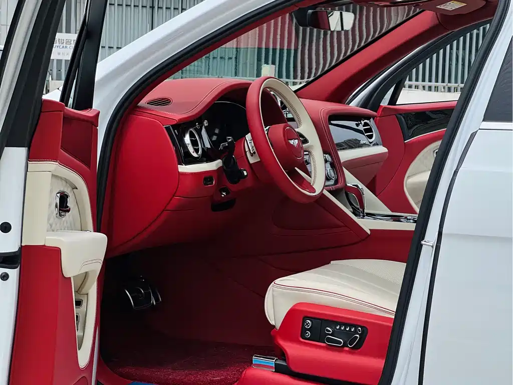 Bentley Bentayga 2024 4.0T V8