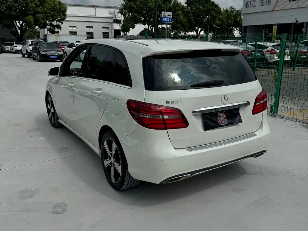 Mercedes-Benz B-Class — миниатюра 16