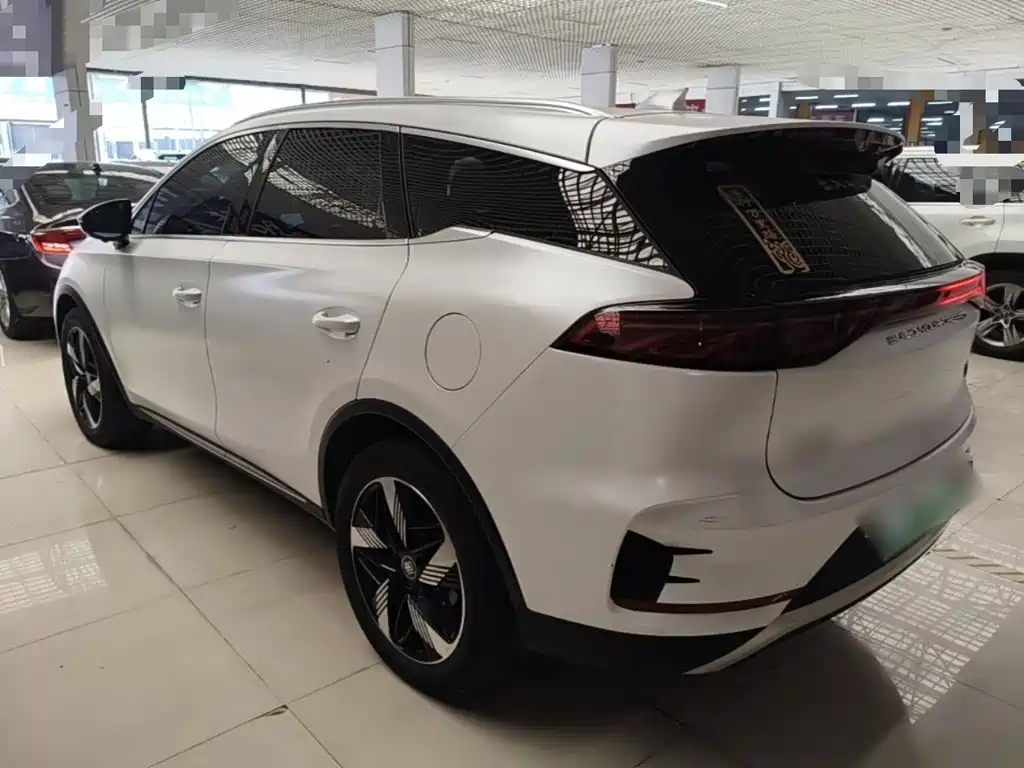 BYD Tang New Energy — миниатюра 5