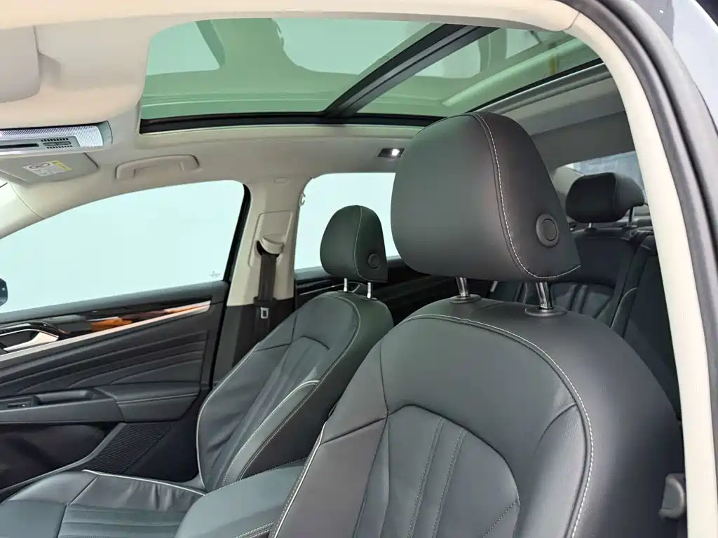 Volkswagen Passat — миниатюра 25