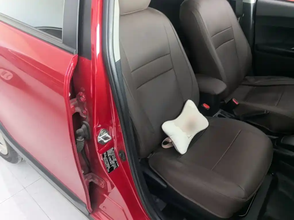 Toyota Yaris L — миниатюра 25