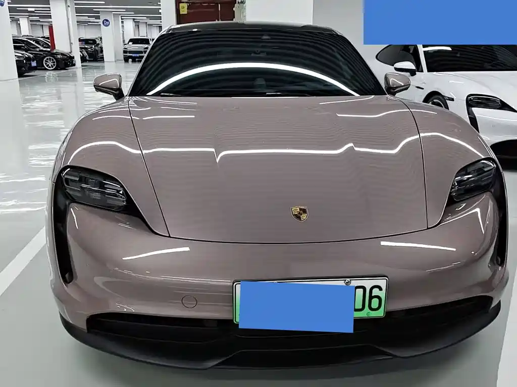 Porsche Taycan — миниатюра 2