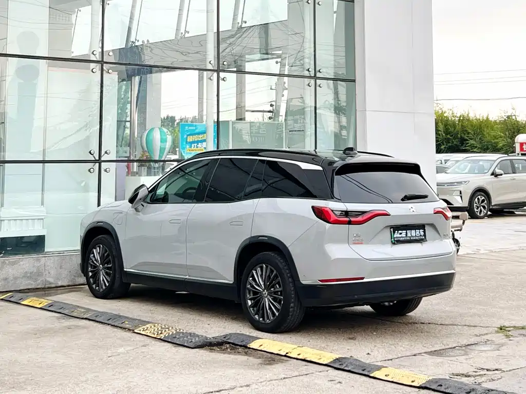 NIO NIO ES8