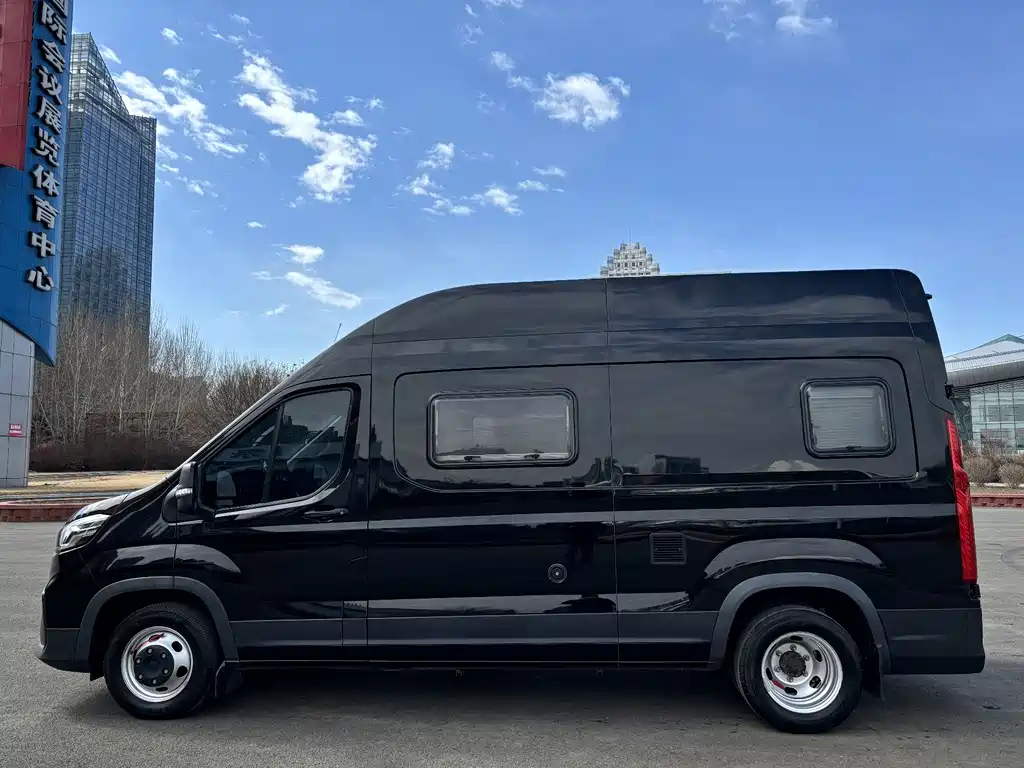 SAIC MAXUS XINTU V90