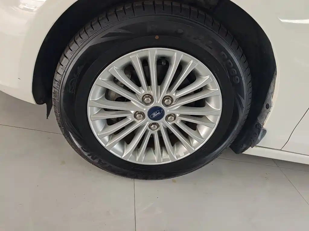 Ford Escort — миниатюра 23