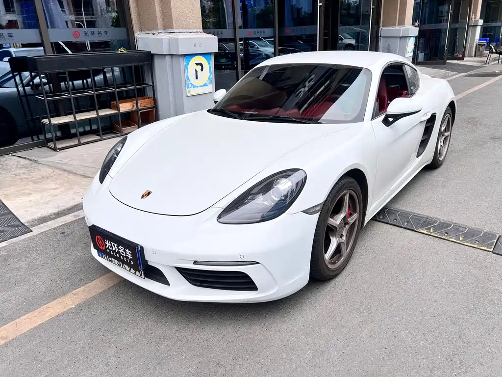 PORSCHE 718