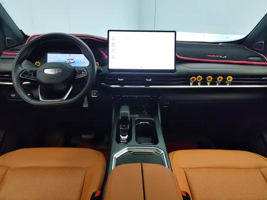 Geely Haoyue L — миниатюра 12