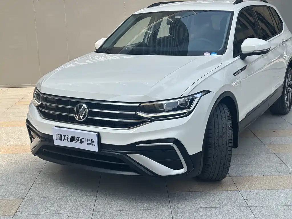 Volkswagen Tiguan L L 2022 330TSI AT