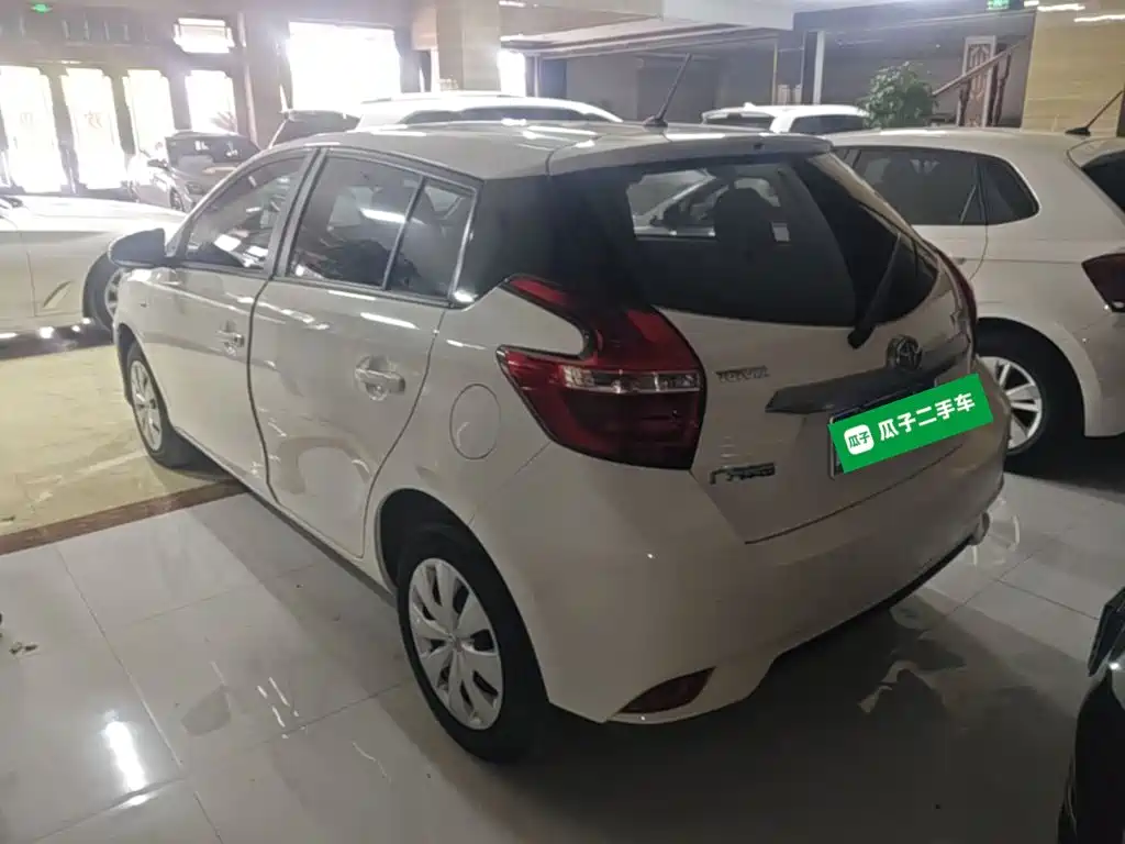 Toyota Yaris L — миниатюра 5
