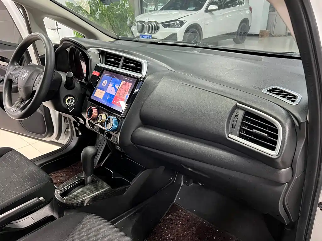 Honda Fit — миниатюра 17