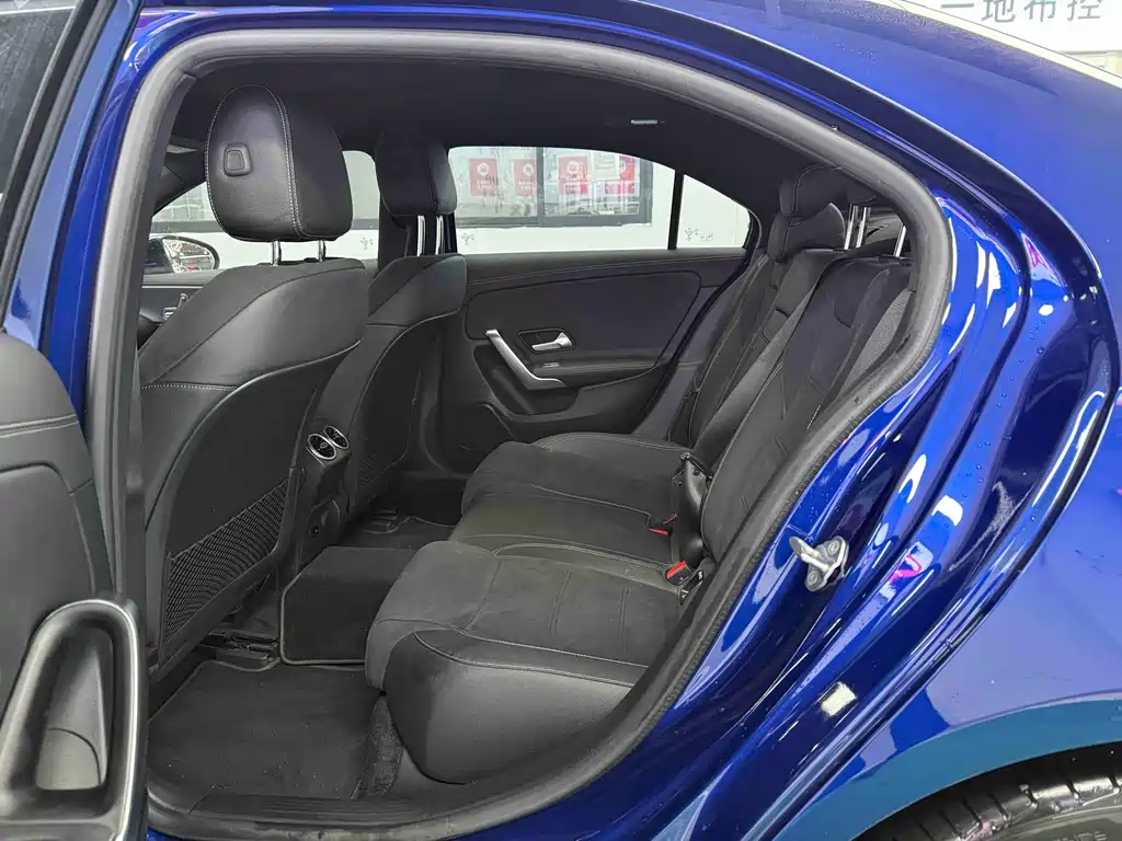 MERCEDES-BENZ A CLASS