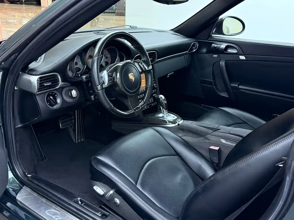 Porsche 911 2010 Carrera 4S Cabriolet 3.8L