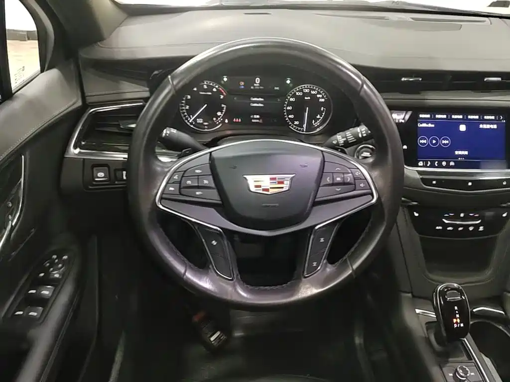 Cadillac XT5 — миниатюра 11