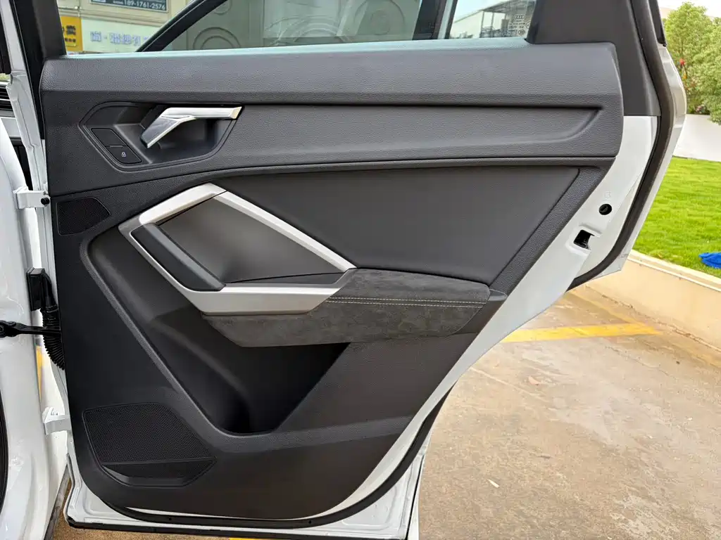 Audi Q3 — миниатюра 18