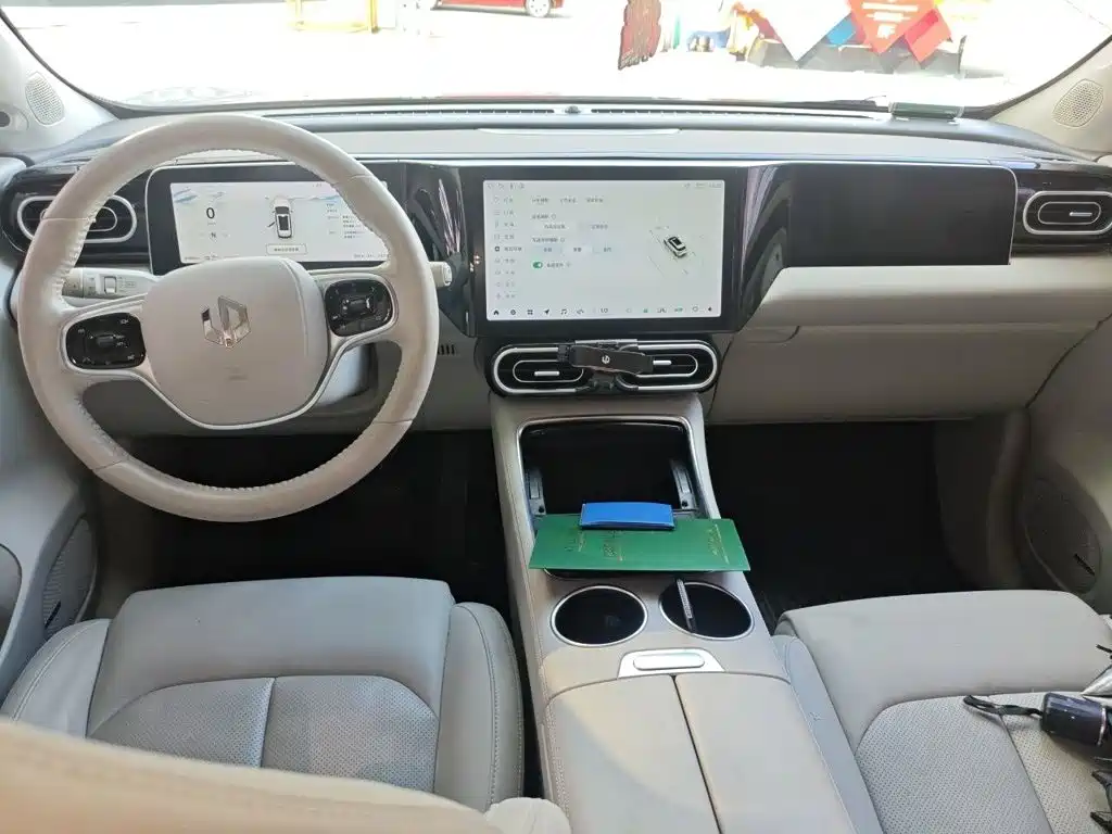 Leapmotor Leapmotor C11 — миниатюра 5