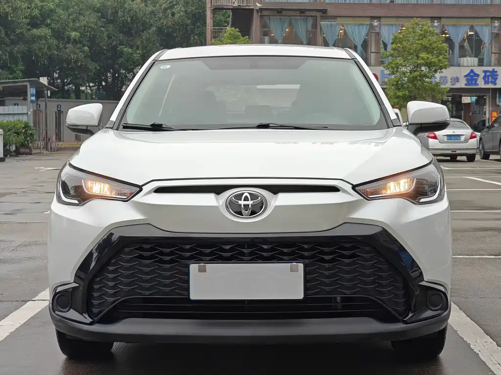 Toyota Frontlander 2024 2.0L CVT Elite