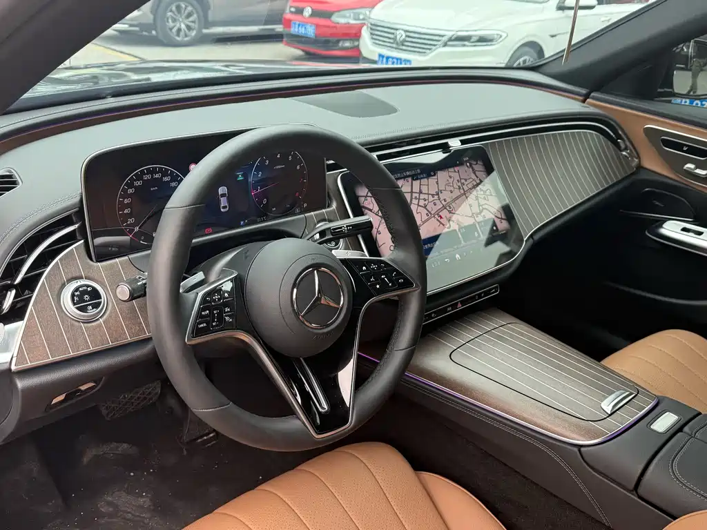 MERCEDES-BENZ E CLASS