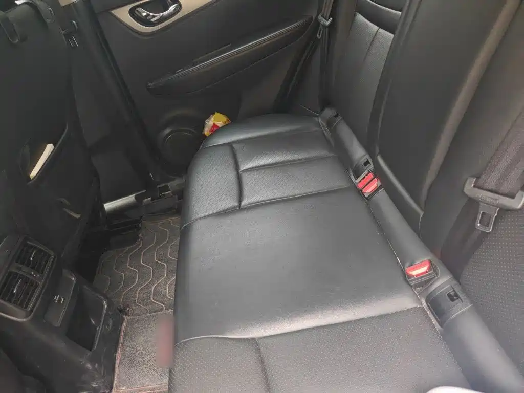 Nissan Qashqai — миниатюра 18