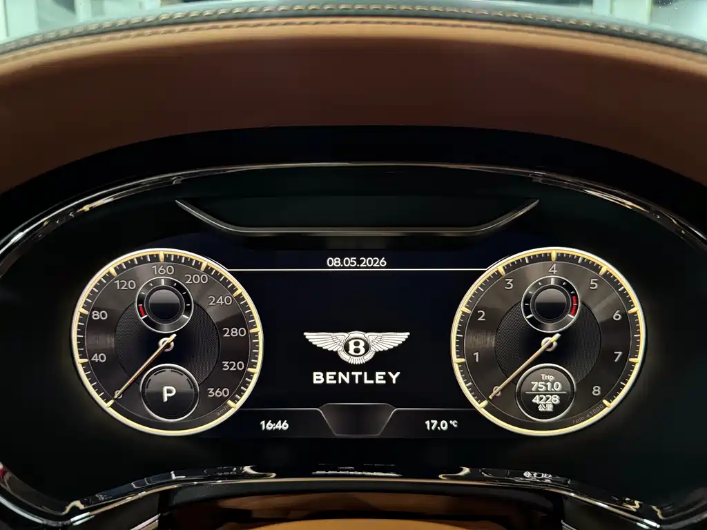 Bentley Flying Spur 2024 V8 Edition 8