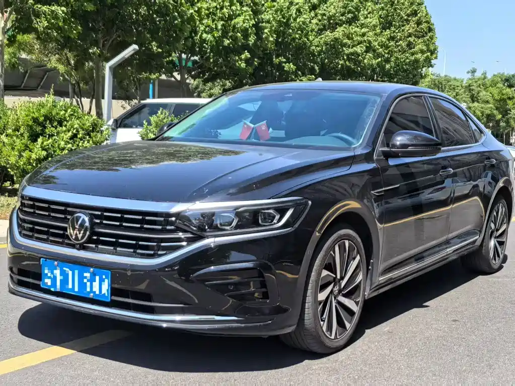 Volkswagen Passat 2024