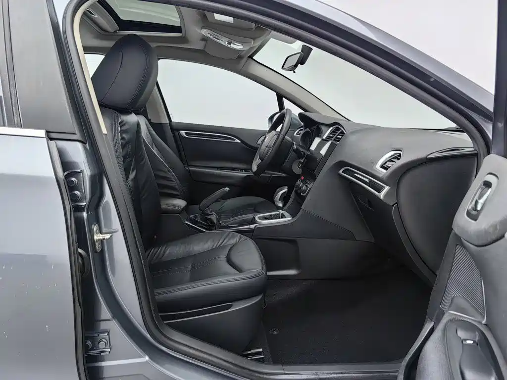 Citroen C4L — миниатюра 23