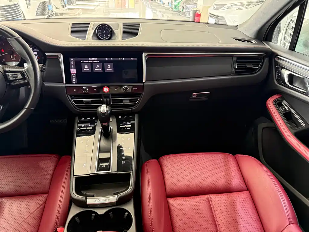 Porsche Macan — миниатюра 14