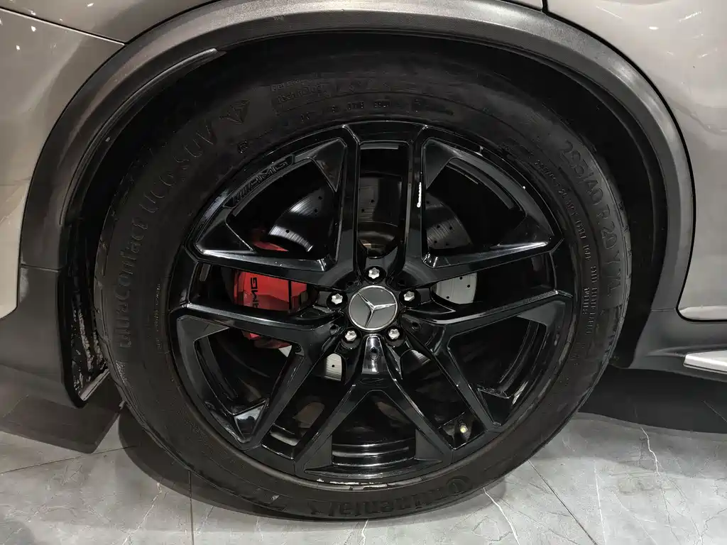 MERCEDES-BENZ GLC AMG