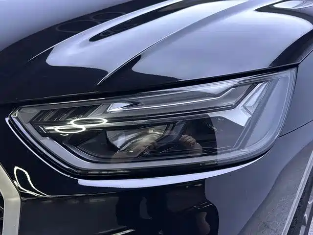 Audi Q5L Sportback — миниатюра 13