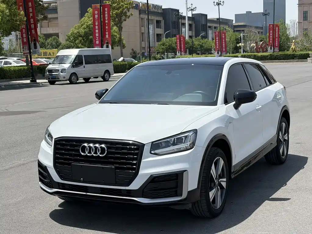 Audi Q2L 2021