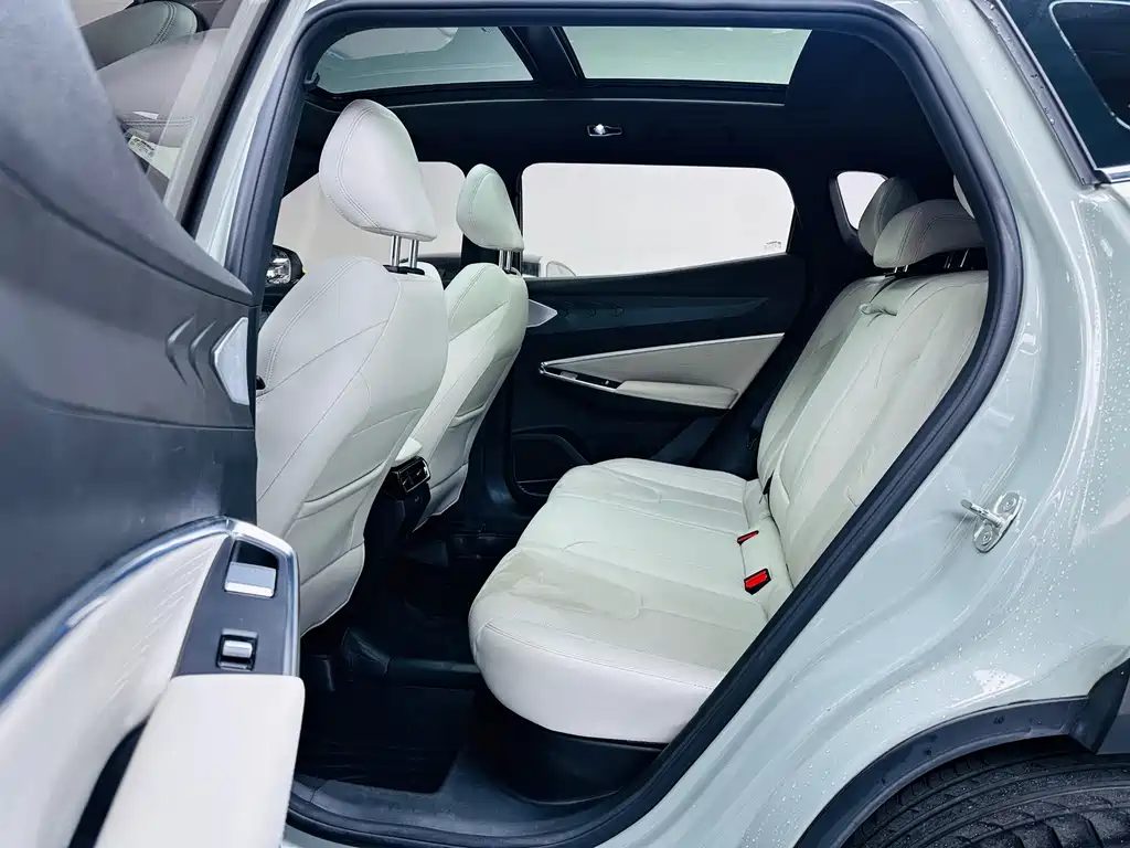 GEELY AUTOMOBILE BOYUE