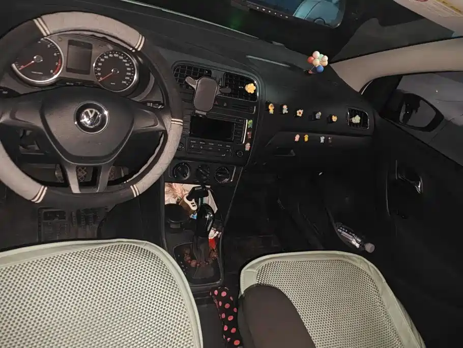 Volkswagen Polo — миниатюра 12