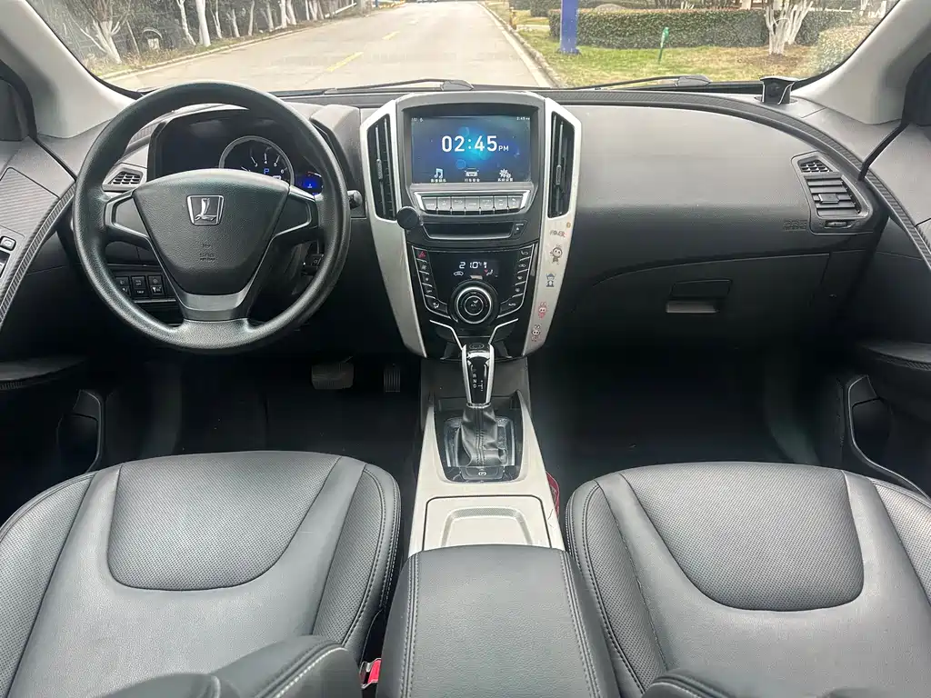 LUXGEN EXCELLENT 6 SUV