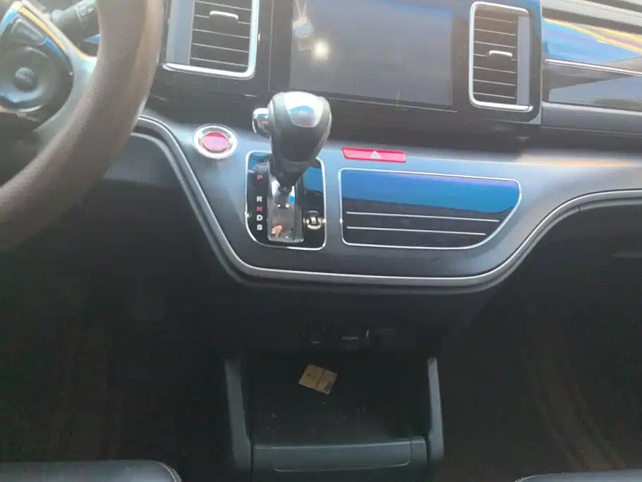 Honda Elysion — миниатюра 16