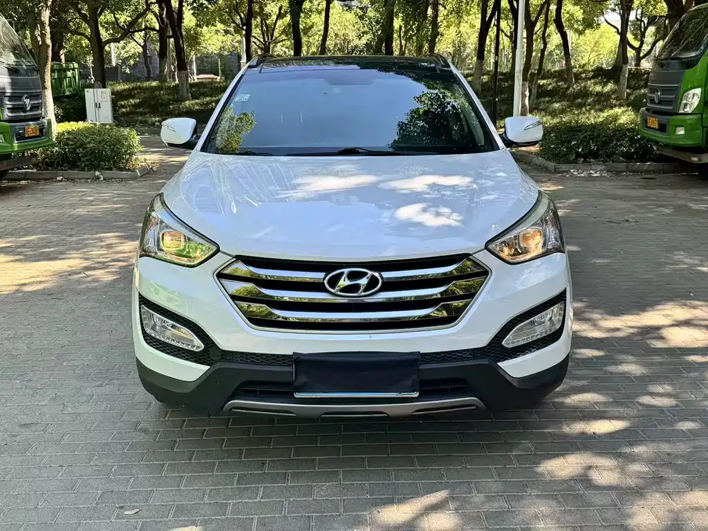 Hyundai Santa Fe — миниатюра 2